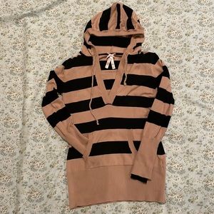 Derek Heart medium legging hoodie